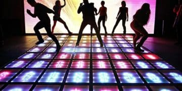 Virtual K-Pop Concerts: The Future of US Fandom? - Cover Image